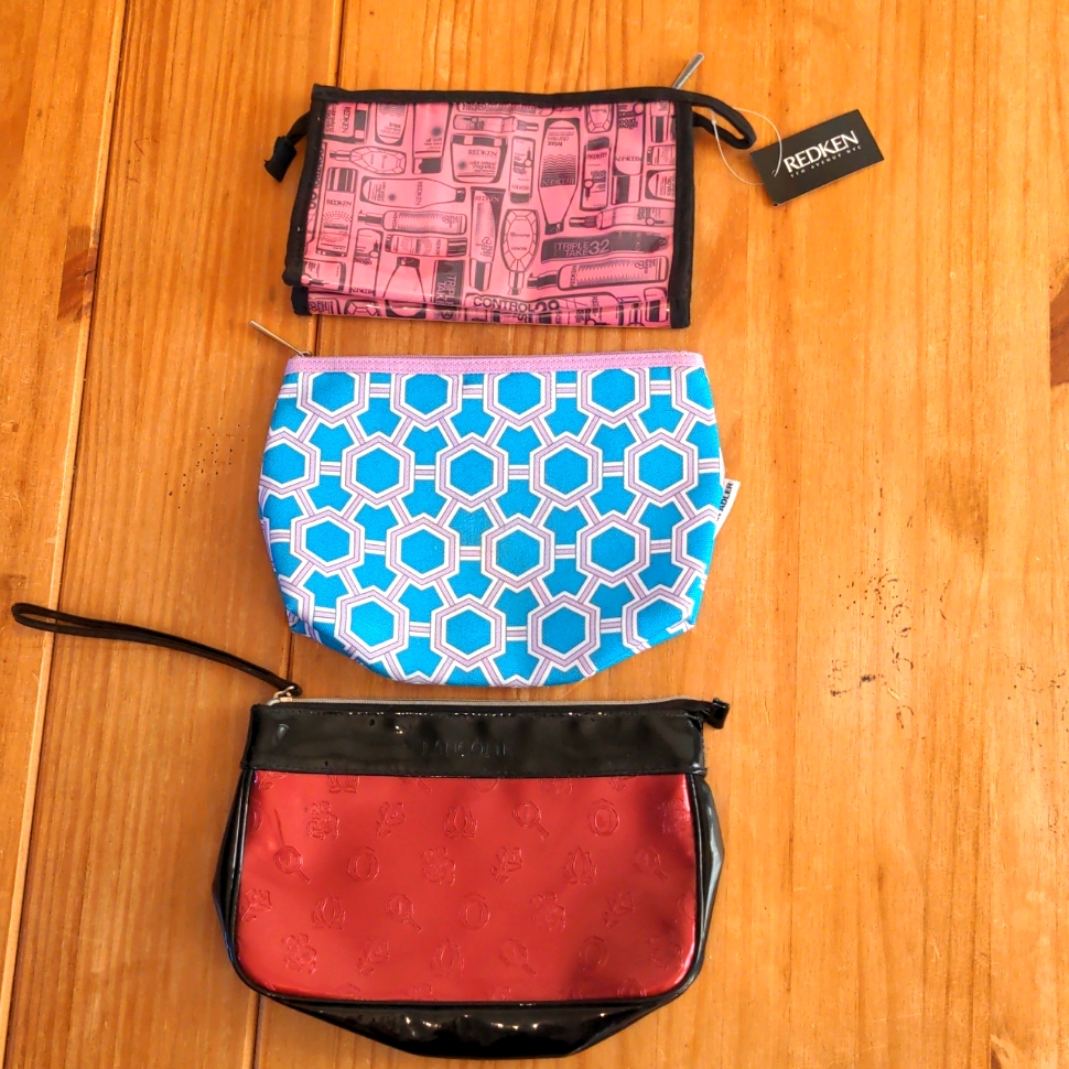 Set Of 3 Makeup Bags Redskin, Lancome, And Clinique.